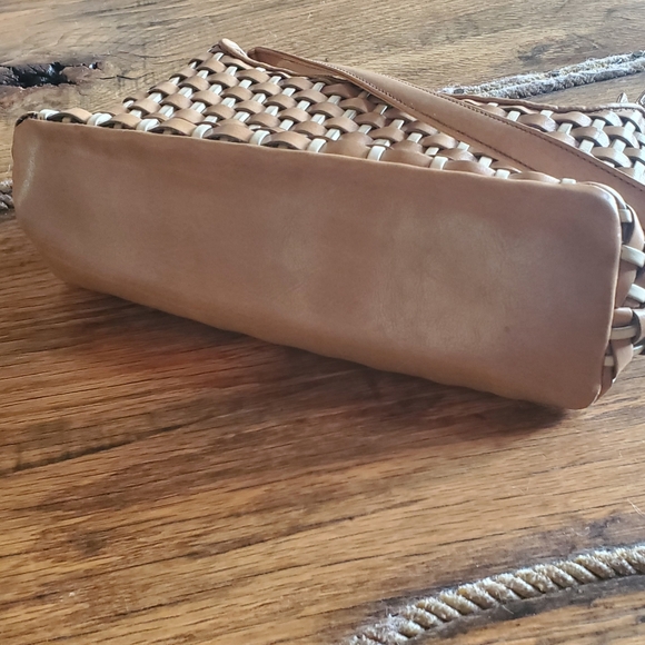 Nine West Basket Weave Shoulder Bag - Picture 3 of 8